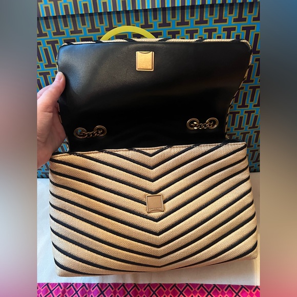 Tory Burch Kira Soft Straw Convertible Shoulder Bag - Picture 8 of 16